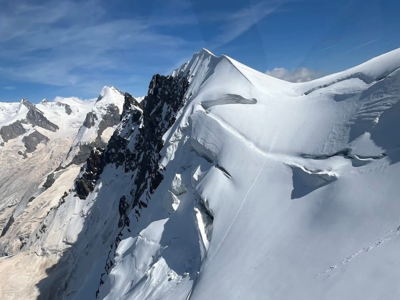 Paragliding accident at Breithorn in Valais kills two